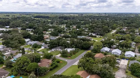 1375 39th Avenue Vero Beach FL 32960