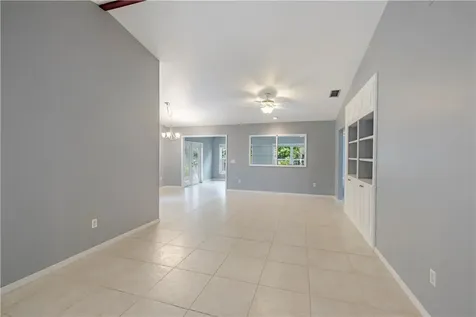 1375 39th Avenue Vero Beach FL 32960