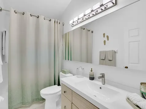 1213 Sea Hunt Drive Vero Beach FL 32963