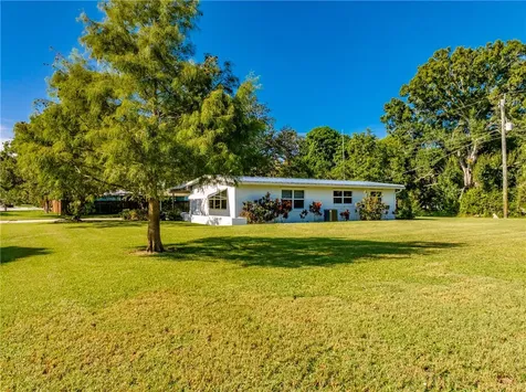7535 58th Court Vero Beach FL 32967