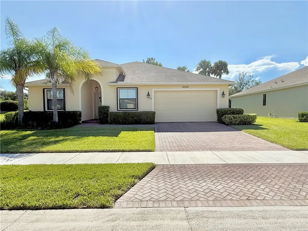 10041 W Verona Circle Vero Beach FL 32966