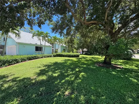 366 34th Court SW Vero Beach FL 32968
