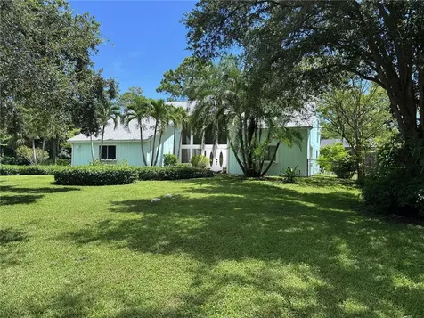 366 34th Court SW Vero Beach FL 32968