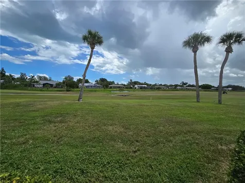 36 Pine Arbor Lane Vero Beach FL 32962