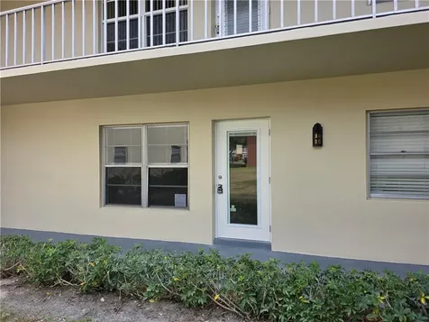 36 Pine Arbor Lane Vero Beach FL 32962