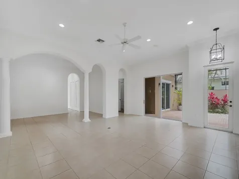 1208 Riverwind Circle Vero Beach FL 32967
