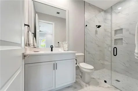 220 Strand Square Vero Beach FL 32963