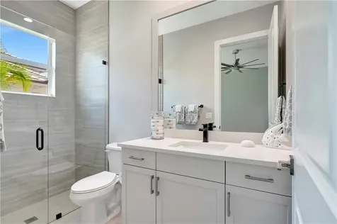 220 Strand Square Vero Beach FL 32963