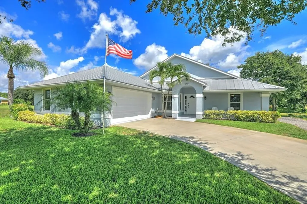 6915 28th Court Vero Beach FL 32967