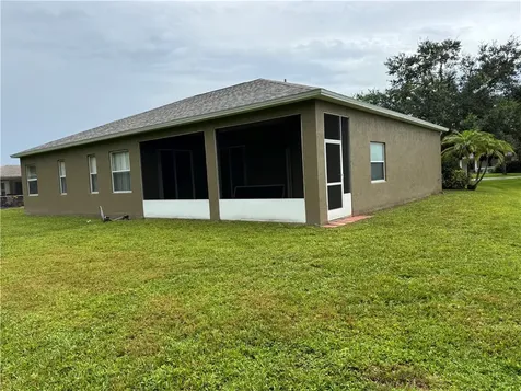 707 46th Square Vero Beach FL 32968