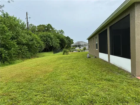 707 46th Square Vero Beach FL 32968