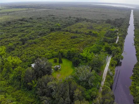 6301 Sweetwater Drive Melbourne FL 32904
