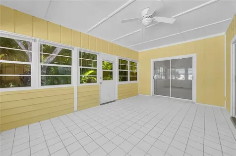 374 Hawthorne Lane Vero Beach FL 32962