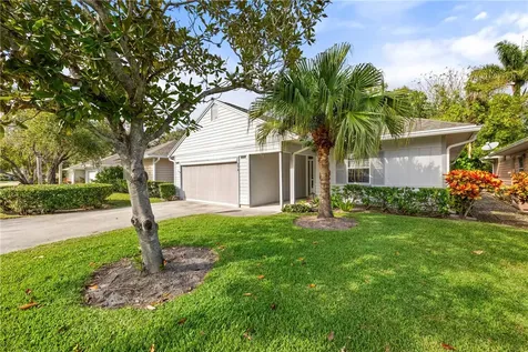 374 Hawthorne Lane Vero Beach FL 32962