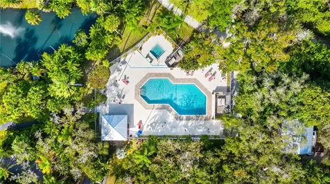 374 Hawthorne Lane Vero Beach FL 32962