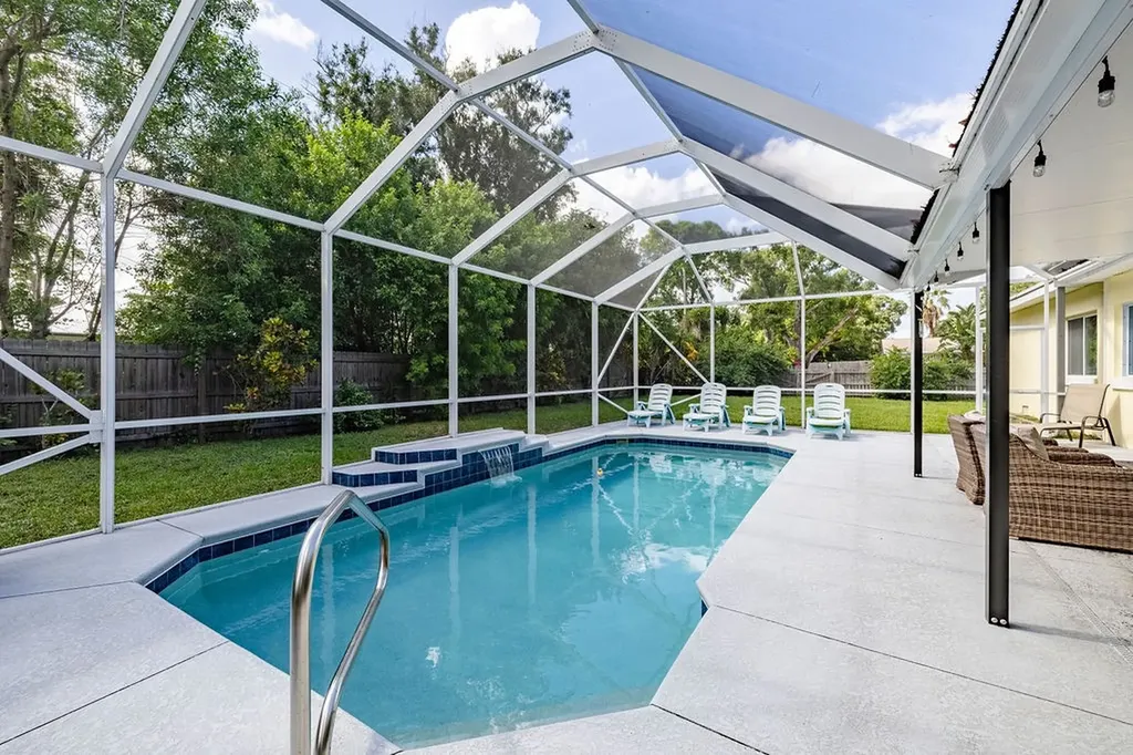 2095 32nd Avenue Vero Beach FL 32960