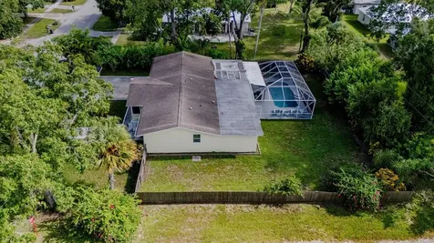 2095 32nd Avenue Vero Beach FL 32960