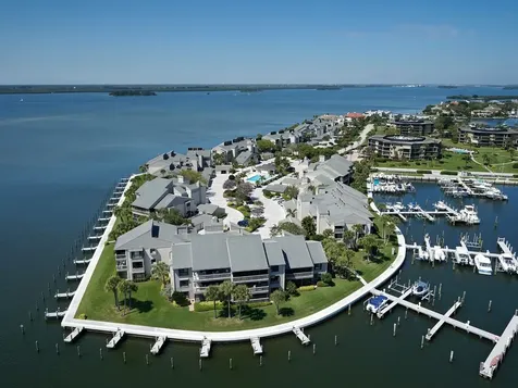1870 Bay Road Vero Beach FL 32963