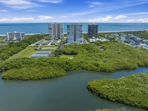 5049 N Highway A1a Fort Pierce FL 34949