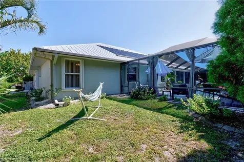 725 Doctor Avenue Sebastian FL 32958