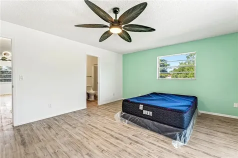 102 Royal Oak Drive Vero Beach FL 32962