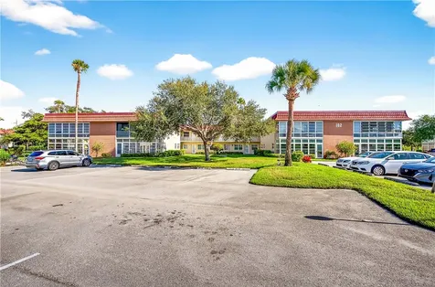 102 Royal Oak Drive Vero Beach FL 32962