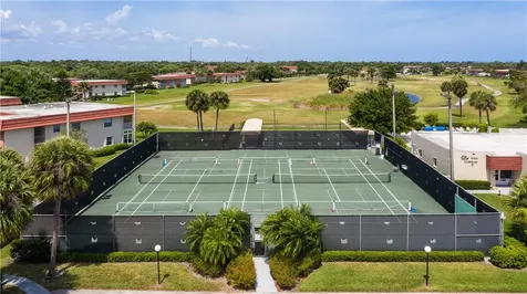 102 Royal Oak Drive Vero Beach FL 32962