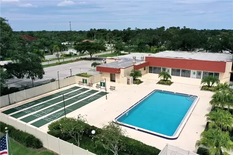 102 Royal Oak Drive Vero Beach FL 32962