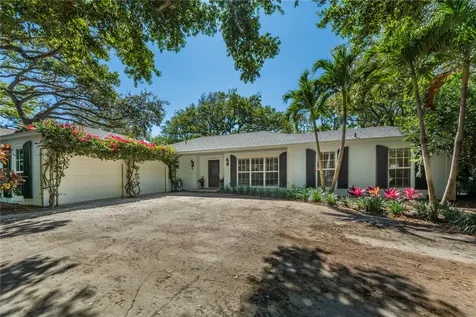 910 Seagrape Lane Vero Beach FL 32963