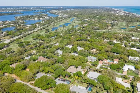 910 Seagrape Lane Vero Beach FL 32963