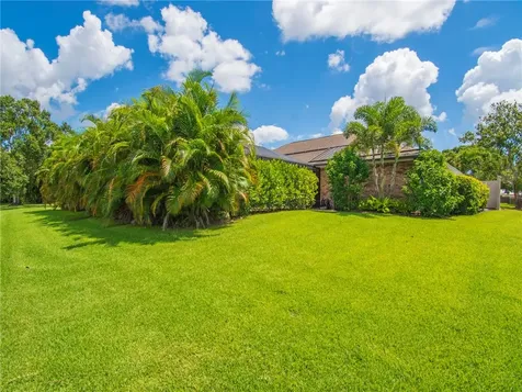 835 32nd Avenue Vero Beach FL 32960