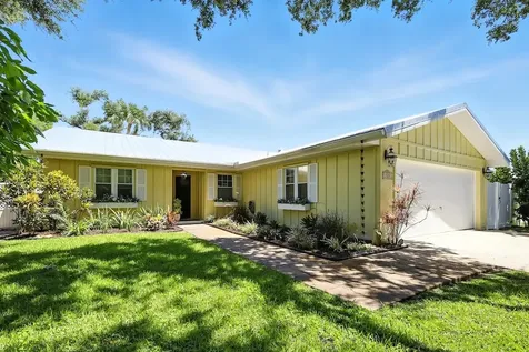 725 Acacia Road Vero Beach FL 32963