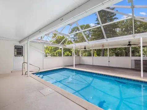 1305 35th Avenue Vero Beach FL 32960