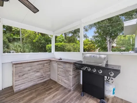 1305 35th Avenue Vero Beach FL 32960