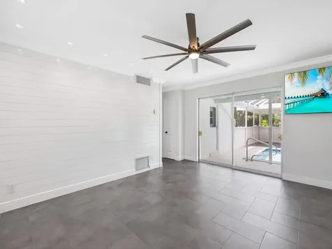 1305 35th Avenue Vero Beach FL 32960