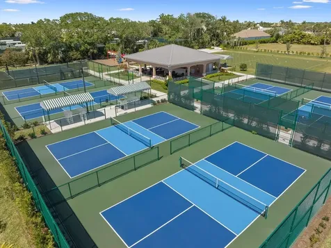 60 Caribe Way Vero Beach FL 32963