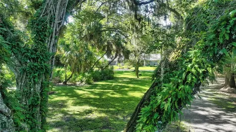 4429 16th Street Vero Beach FL 32966
