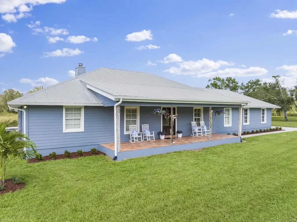 2125 Old Grove Road SW Vero Beach FL 32968