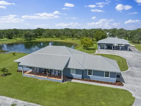 2125 Old Grove Road SW Vero Beach FL 32968