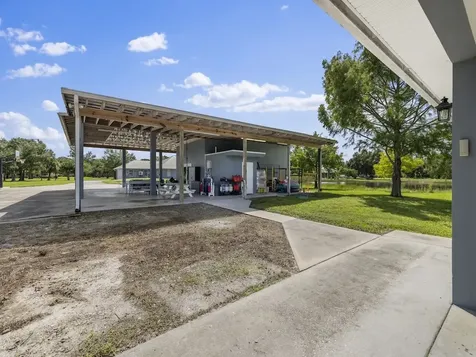 2125 Old Grove Road SW Vero Beach FL 32968