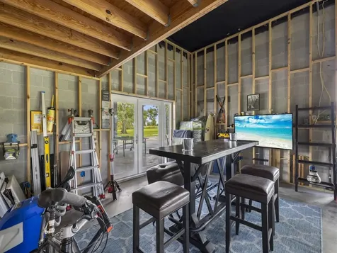 2125 Old Grove Road SW Vero Beach FL 32968