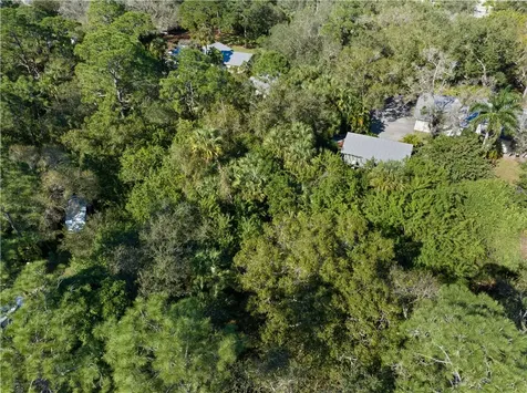 564 30th Avenue SW Vero Beach FL 32968
