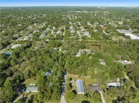 564 30th Avenue SW Vero Beach FL 32968
