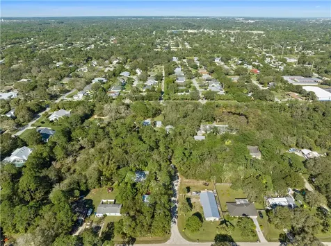 564 30th Avenue SW Vero Beach FL 32968