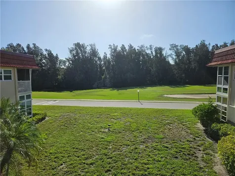 44 Woodland Drive Vero Beach FL 32962