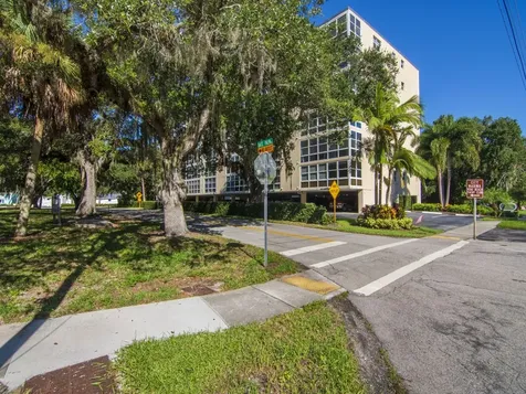 275 Date Palm Road Vero Beach FL 32963