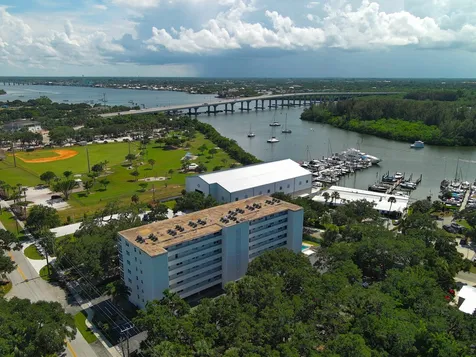 275 Date Palm Road Vero Beach FL 32963