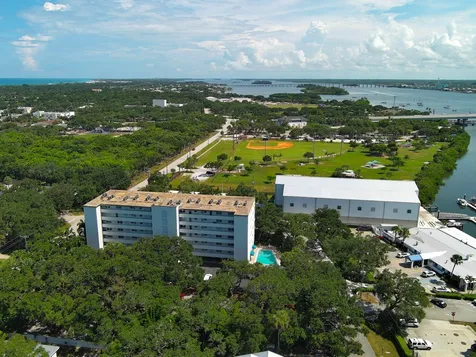 275 Date Palm Road Vero Beach FL 32963
