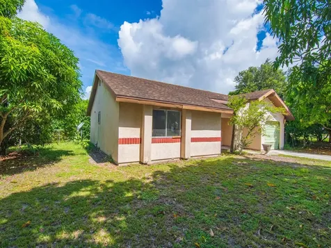 2395 8th Avenue SW Vero Beach FL 32962