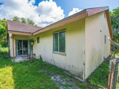 2395 8th Avenue SW Vero Beach FL 32962